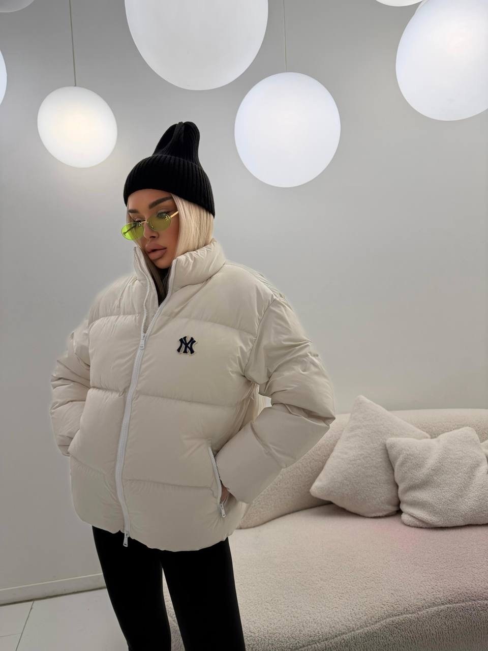короткий пуховик,куртка зимняя женская,куртка,пуховик essentials,бежевый пуховик