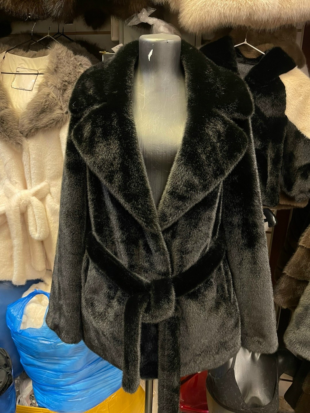 шуба из меха норки manakas frankfurt,шуба,норковая шуба,шубка,шуба искусственная под норку