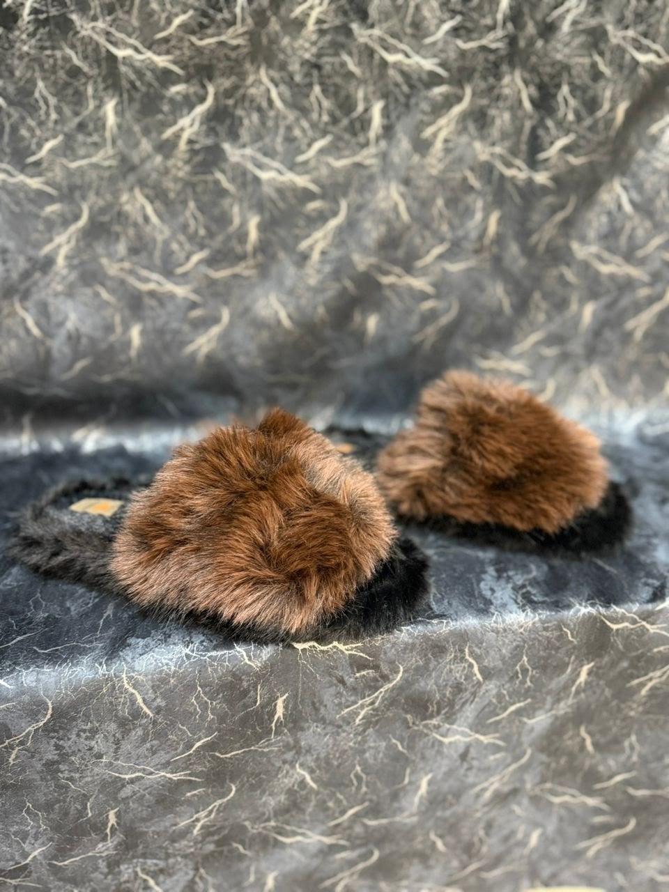 тапочки меховые,,пушистые тапочки,шлепанцы с мехом,тапочки меховые домашние