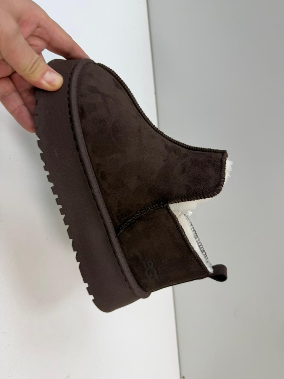 женские угги,женские угги ugg,угги зимние с мехом короткие на платформе ugg,угги замш,угги