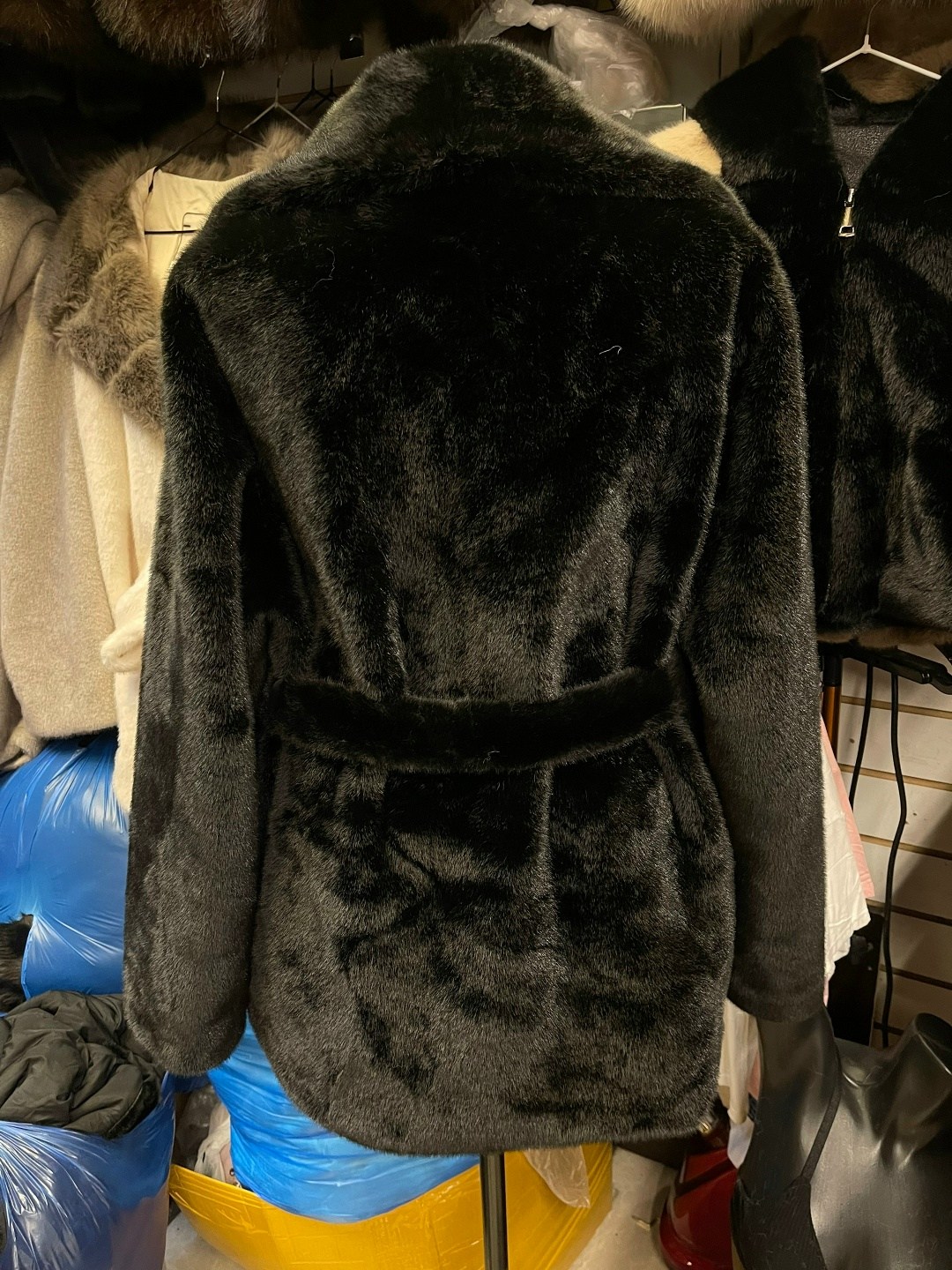 шуба из меха норки manakas frankfurt,шуба,норковая шуба,шубка,шуба искусственная под норку