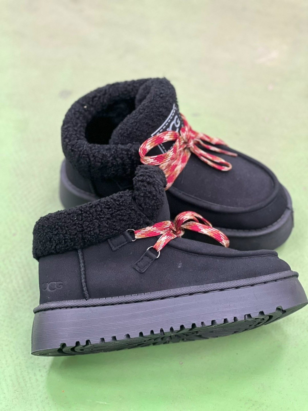 мужские угги ugg classic mini зимние черные,угги ugg женские,,мужские угги ugg classic mini зимние,угги женские