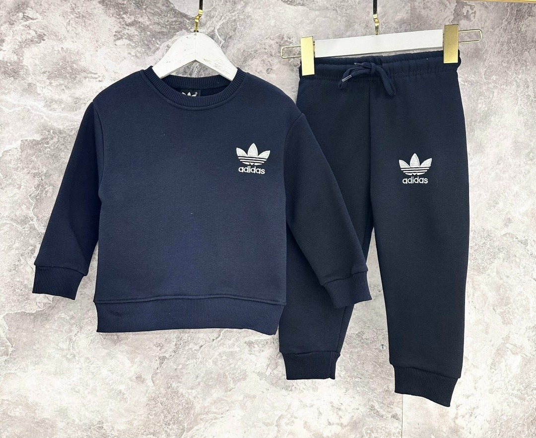 спортивный костюм adidas originals,костюм спортивный adidas,костюм спортивный adidas adidas,детский спортивный костюм adidas,детский спортивный костюм adidas originals