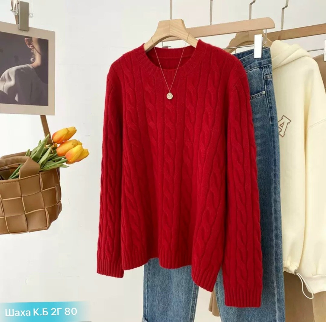 красный свитер,свитер,свитер коса,модные свитера,свитер женский