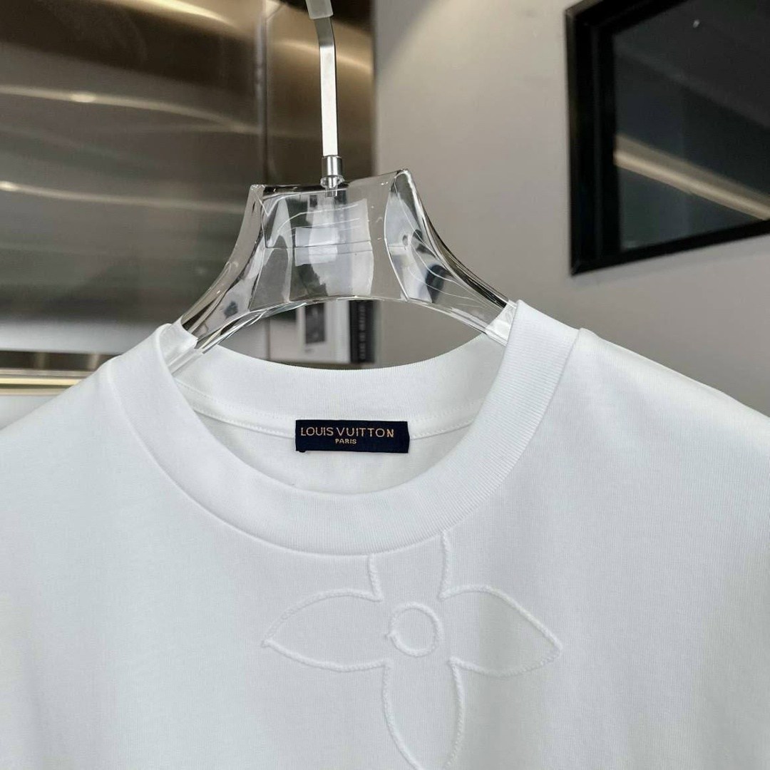 оверсайз футболка,белая оверсайз футболка,джинсы мужские,брюки свободного кроя