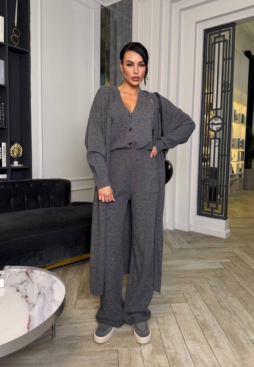 костюм из вискозы и трикотажа с брюками и кардиганом patriciа f15425-36 серо-голубой,брючный костюм,костюм кашемировый брючный,трикотажные костюмы,трикотажный костюм женский брючный