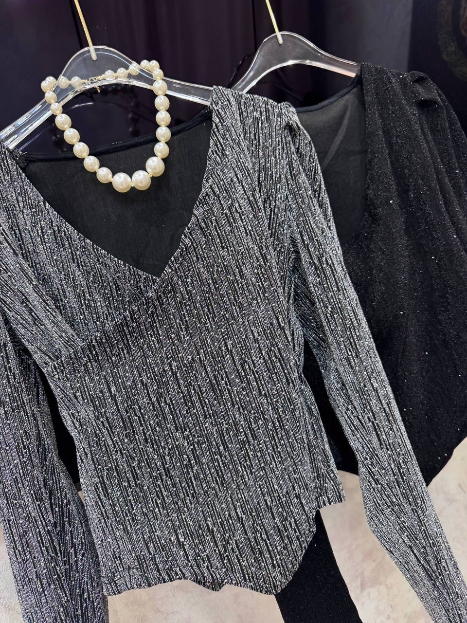 блестящая женская блуза с блестками с v-образным вырезом,женская сексуальная блестящая вечерняя трикотажная футболка с v-образным вырезом и люрексом,кофта с люрексом,женское платье с блестками,платье