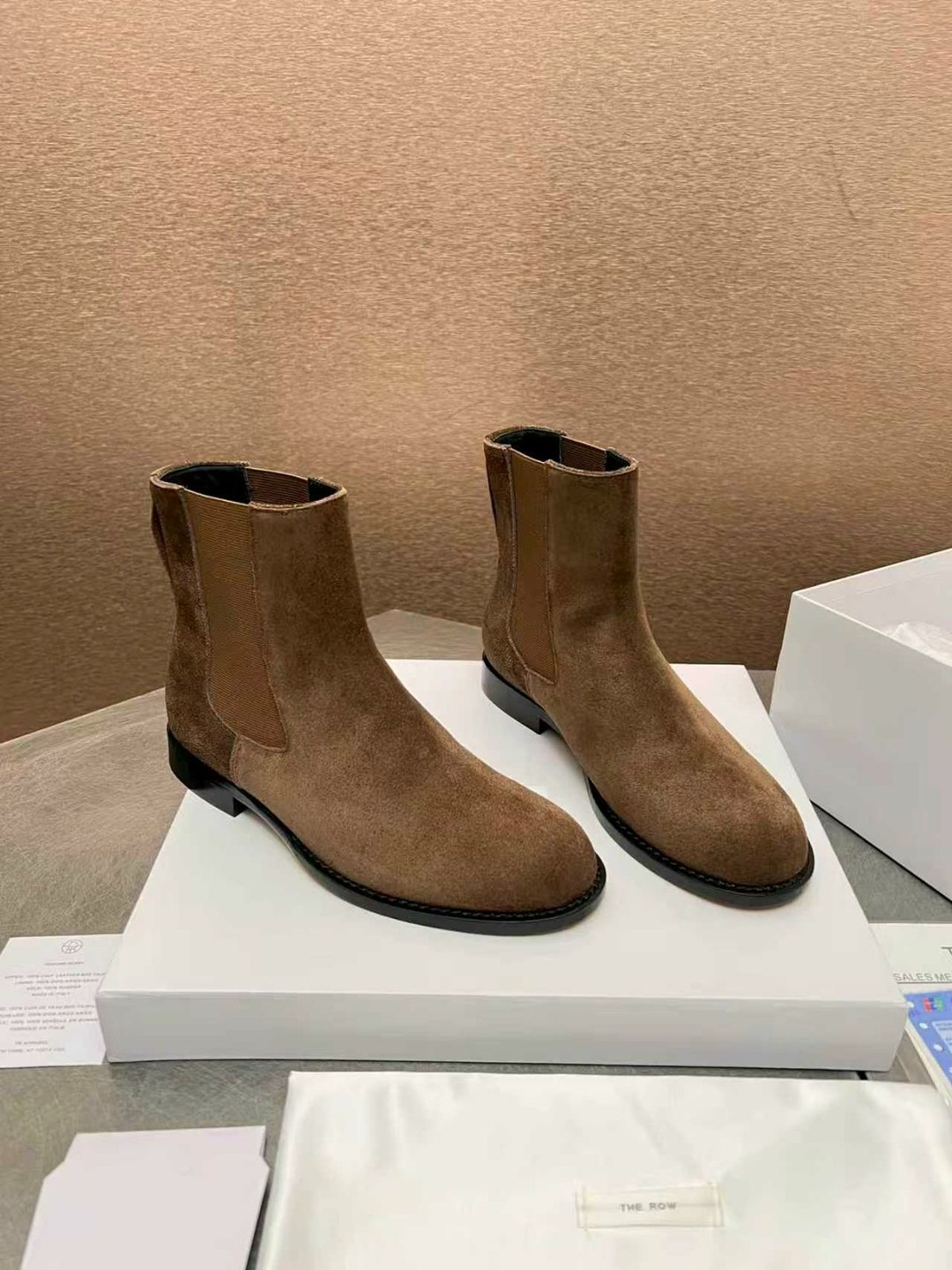 ,замшевые ботинки,ботинки челси,женские ботинки челси,модная женская