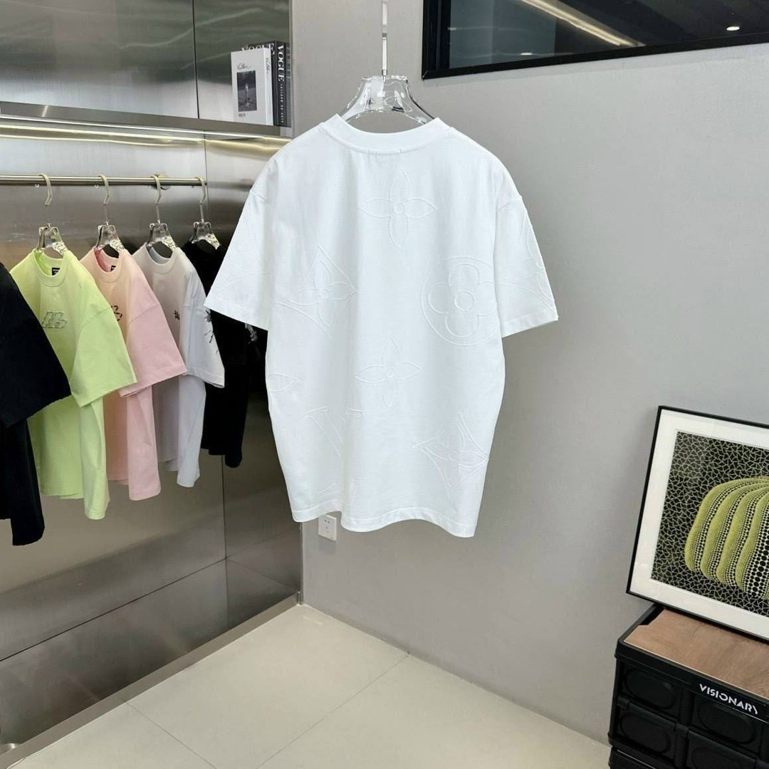 оверсайз футболка,белая оверсайз футболка,джинсы мужские,брюки свободного кроя