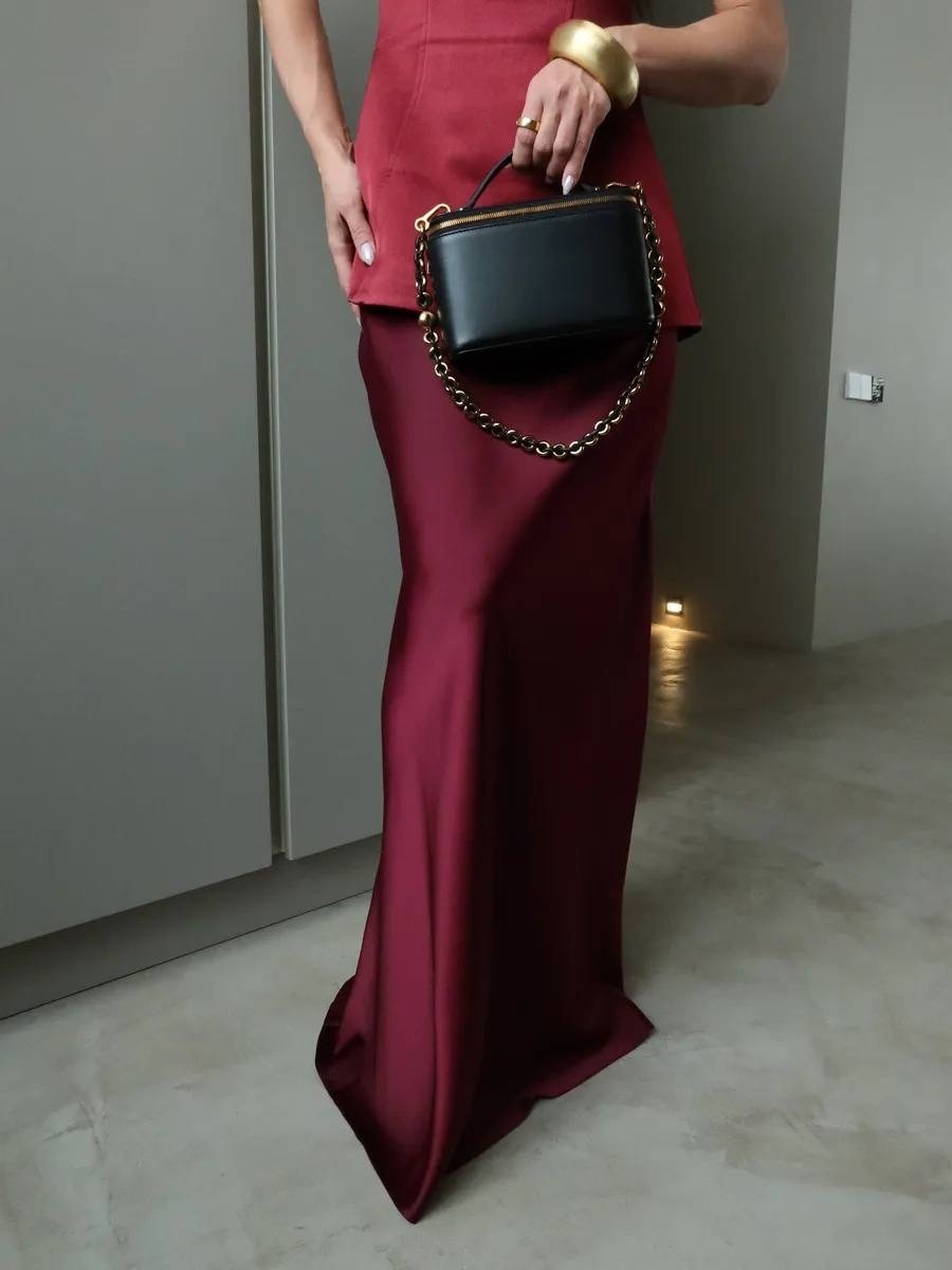 стиль одежды,бордовая юбка макси,юбка в бельевом стиле,мода и стиль