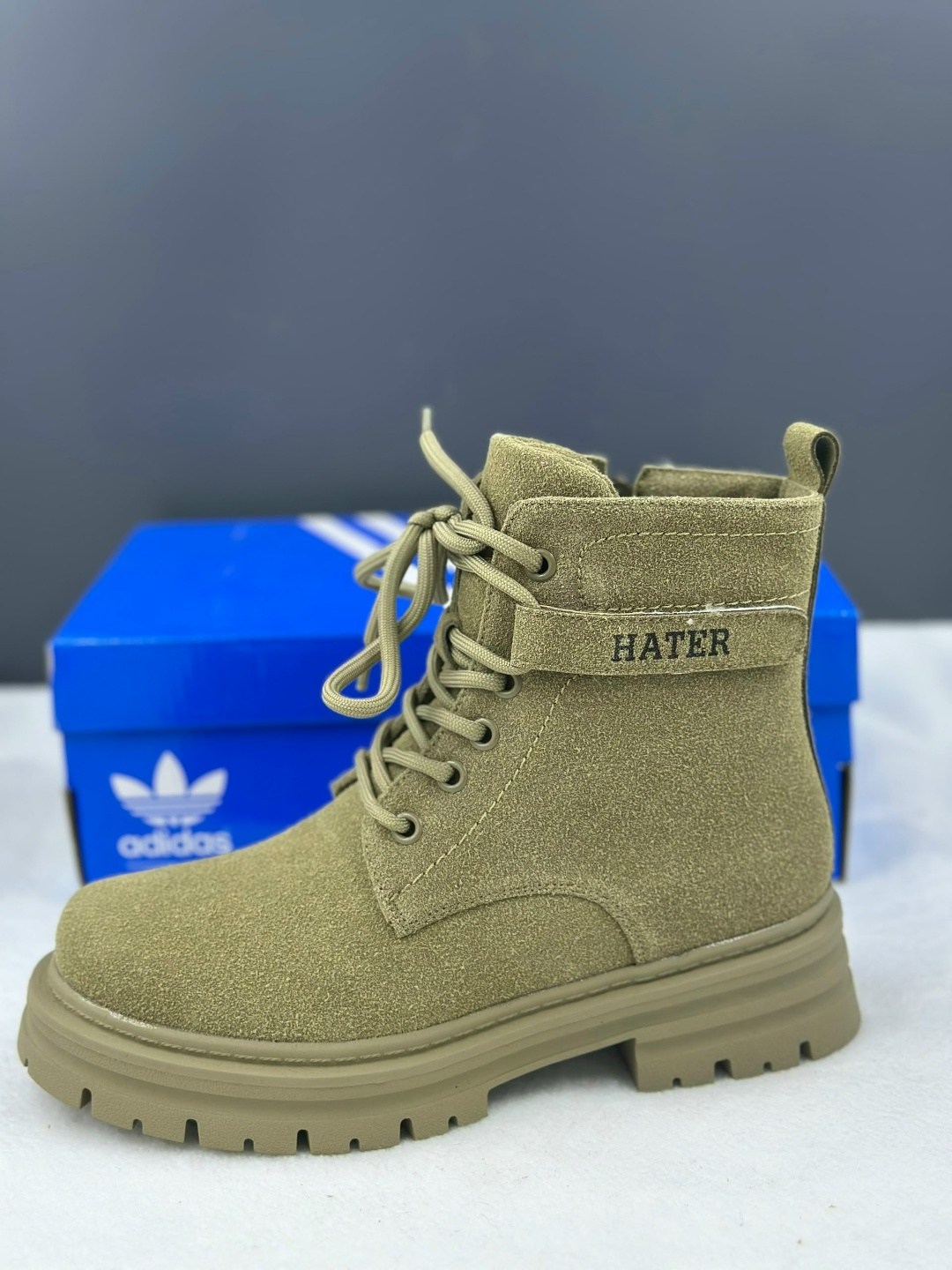 ,зимние ботинки,ботинки miu miu женские,зимняя женская ,ботинки