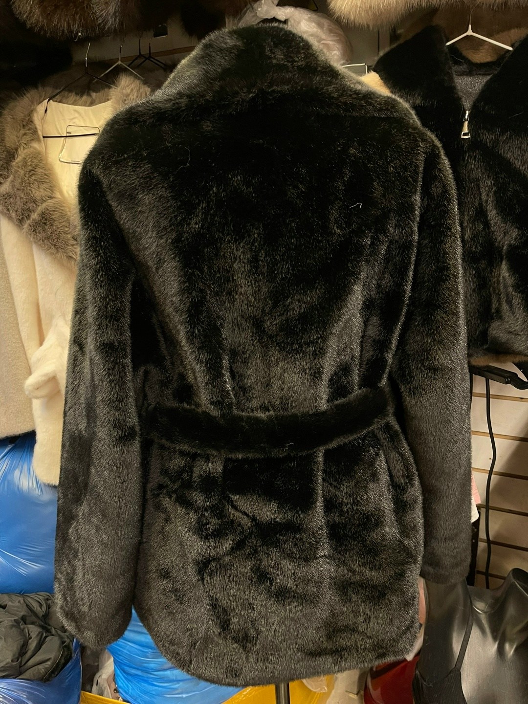 шуба из меха норки manakas frankfurt,шуба,норковая шуба,шубка,шуба искусственная под норку