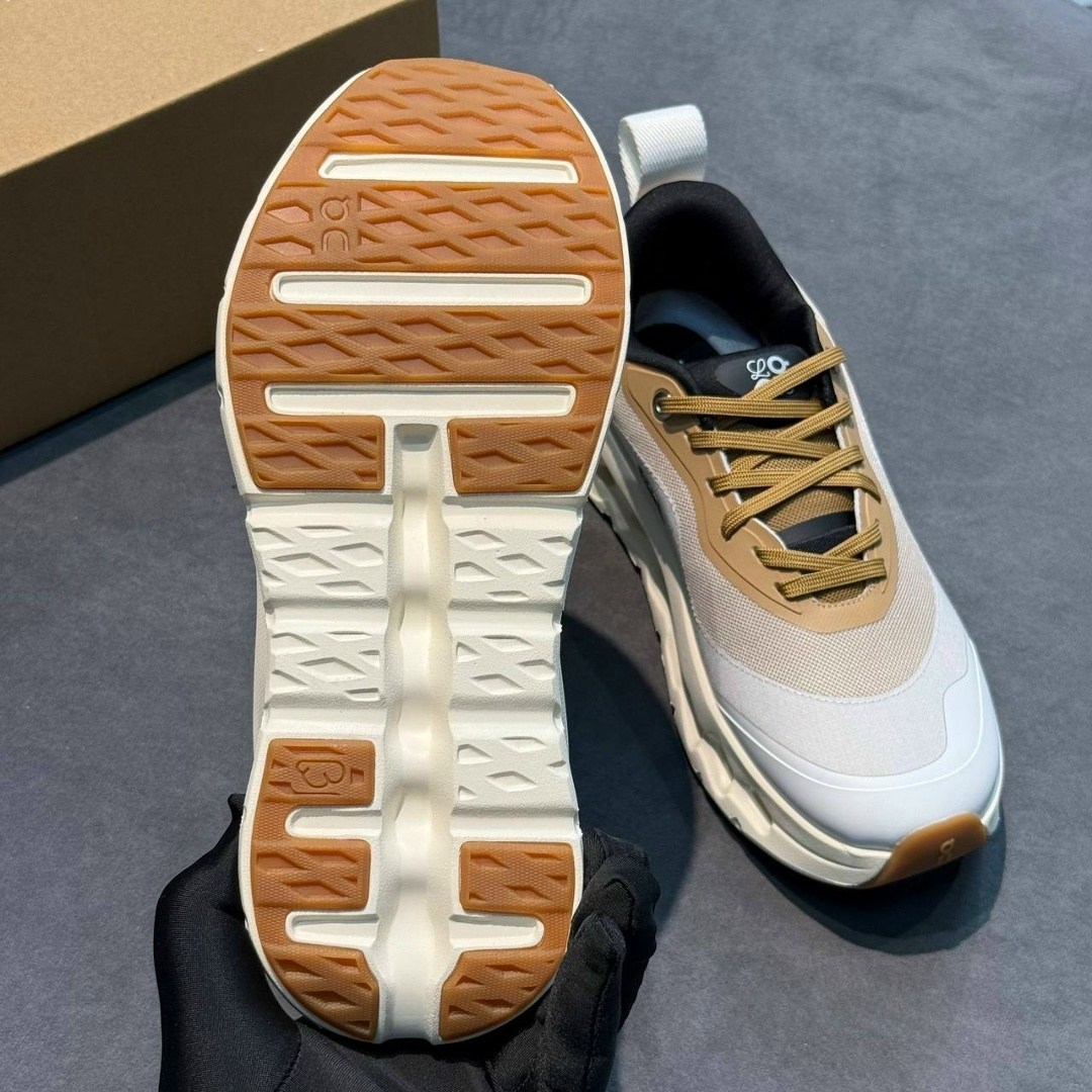 кроссовки,кроссовки женскиe,кроссовки loewe,кроссовки модные,мужские кроссовки