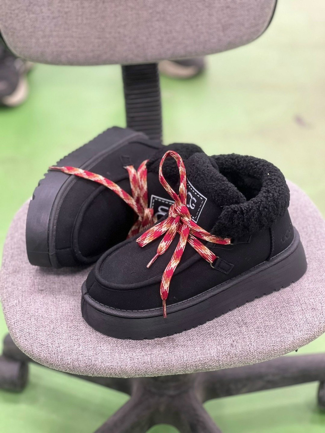 мужские угги ugg classic mini зимние черные,угги ugg женские,,мужские угги ugg classic mini зимние,угги женские