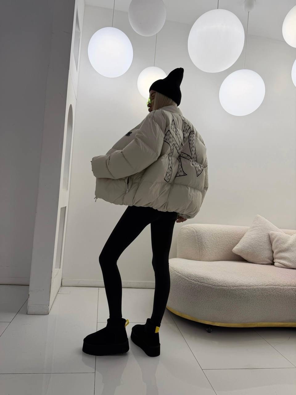 короткий пуховик,куртка зимняя женская,куртка,пуховик essentials,бежевый пуховик