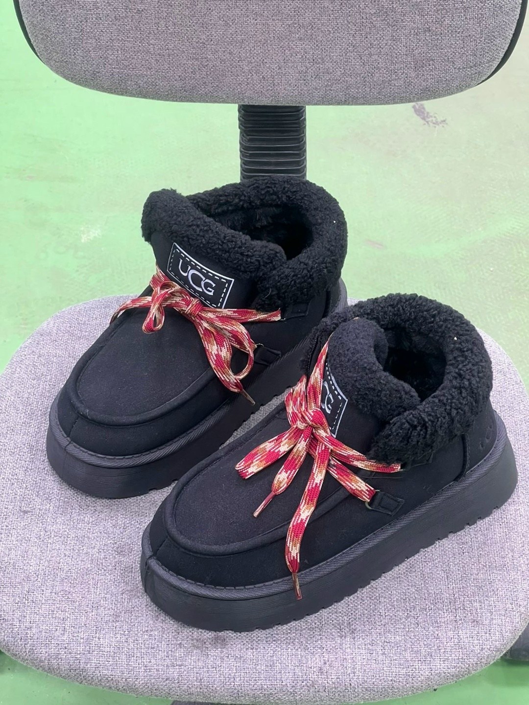 мужские угги ugg classic mini зимние черные,угги ugg женские,,мужские угги ugg classic mini зимние,угги ugg