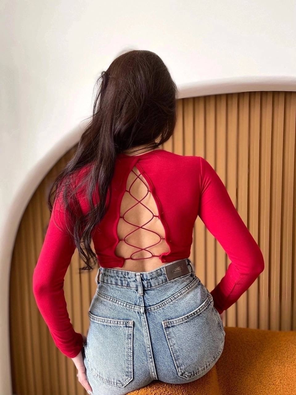 девушка,кроп кофта,кроп топ с длинным рукавом,лонгслив,бишкекская девушка