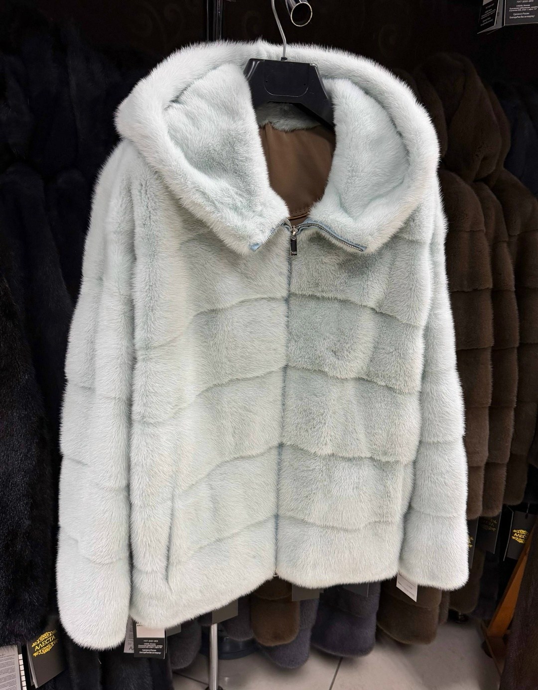 шубка из меха европейской норки с капюшоном,шуба норковая с капюшоном,шубка из меха европейской норки с капюшоном цвет пудра,шубка из меха европейской норки с капюшоном цвет "колотый лед",норковая шуб