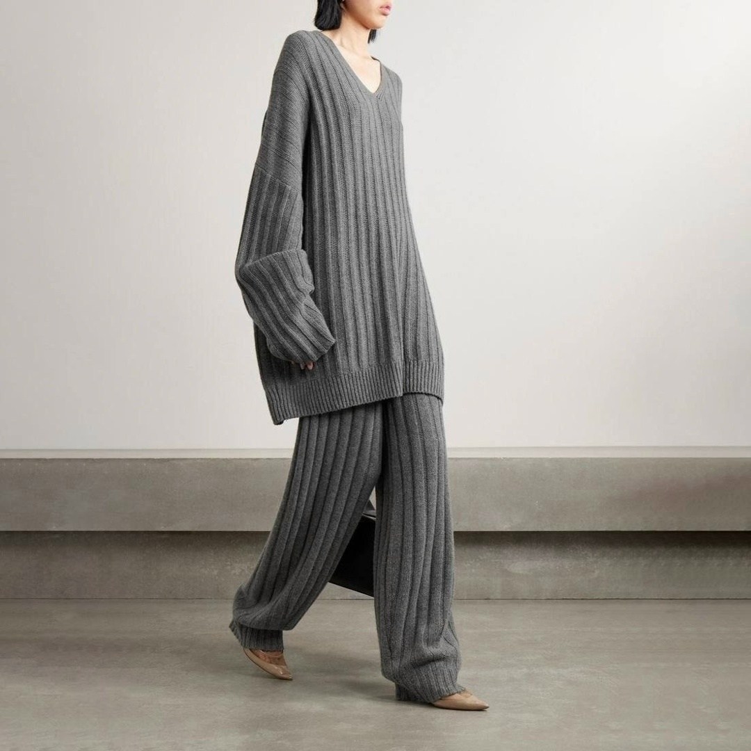 вязаные костюмы женские,вязаные костюмы,свитер и брюки,женский вязаный костюм в рубчик-лапша happyfox,вязаные брюки