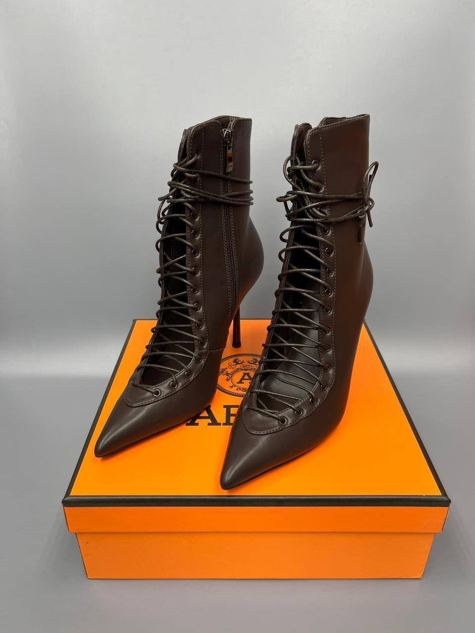 модные ботильоны,женские ботильоны,высокие ботинки zara на шнуровке женские,,ботильоны на каблуке