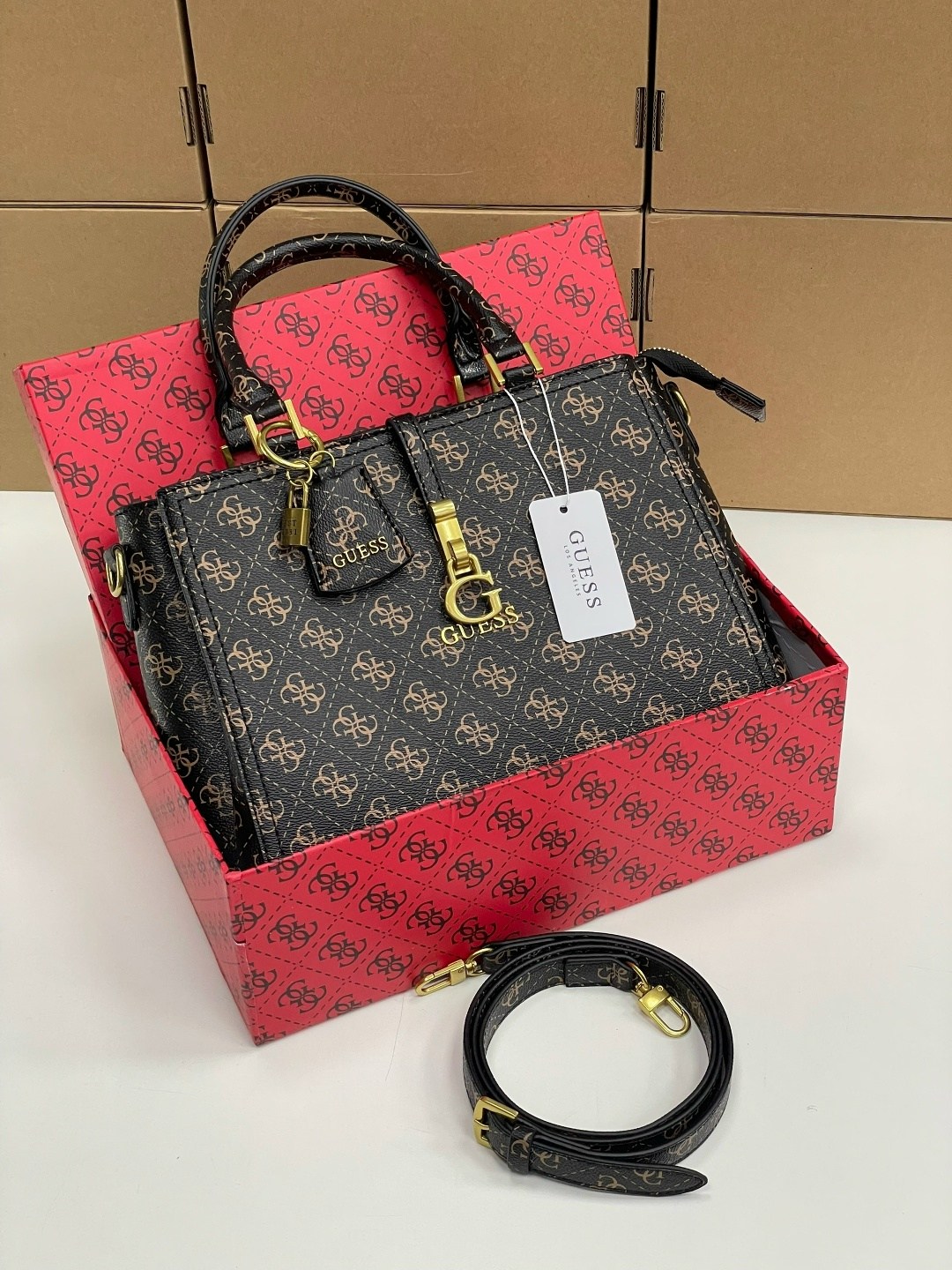 женская сумка guess,сумка женская новая guess серая,сумка guess,сумка,женская сумка