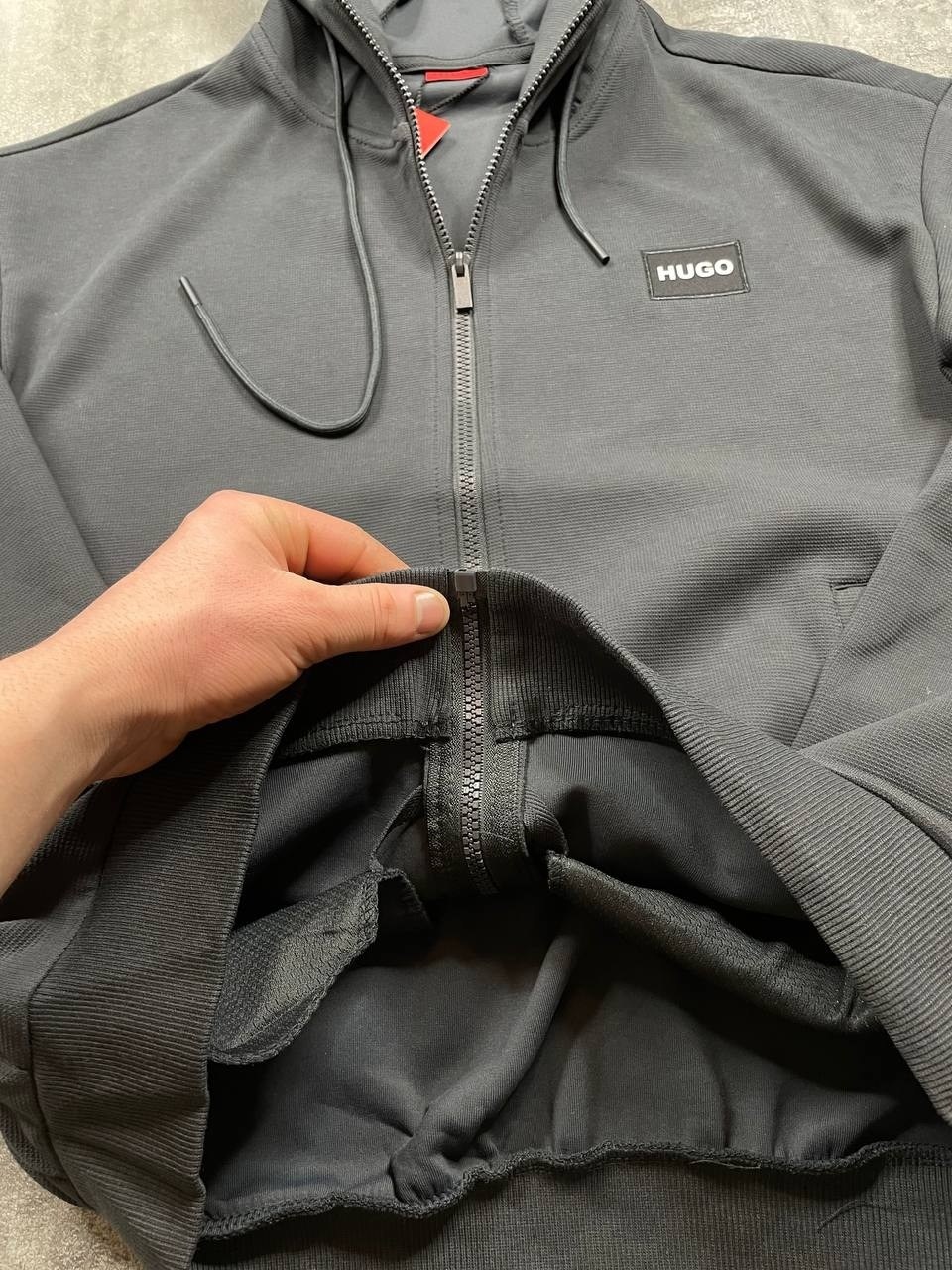 мужские спортивные костюмы,зимний спортивный мужской костюм hugo boss тройка,спортивный мужской костюм hugo boss тройка,костюмы мужские