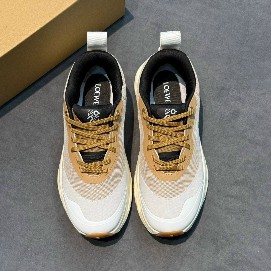 кроссовки,кроссовки женскиe,кроссовки loewe,кроссовки модные,мужские кроссовки