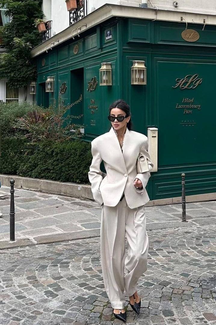 женский брючный костюм,брючный костюм,брючный костюм женский деловой,модный костюм,стильные наряды