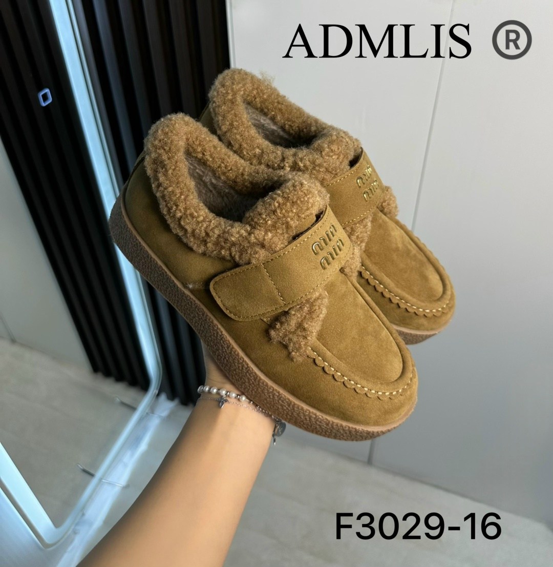 ,женская ,зимняя женская , на плоской подошве,повседневная