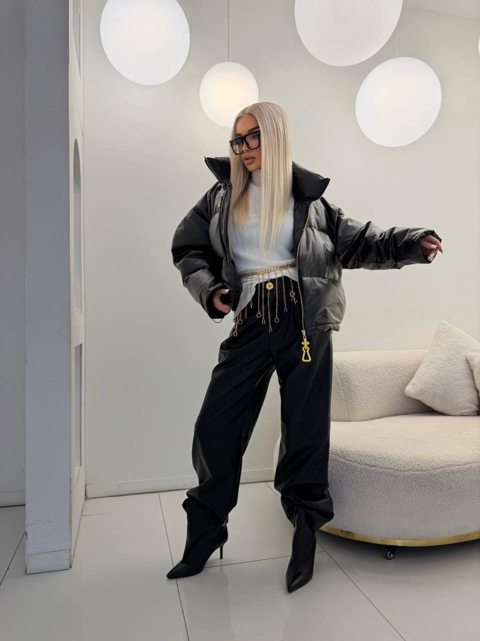 кожаная куртка,кожаные штаны,короткий пуховик,женская мода