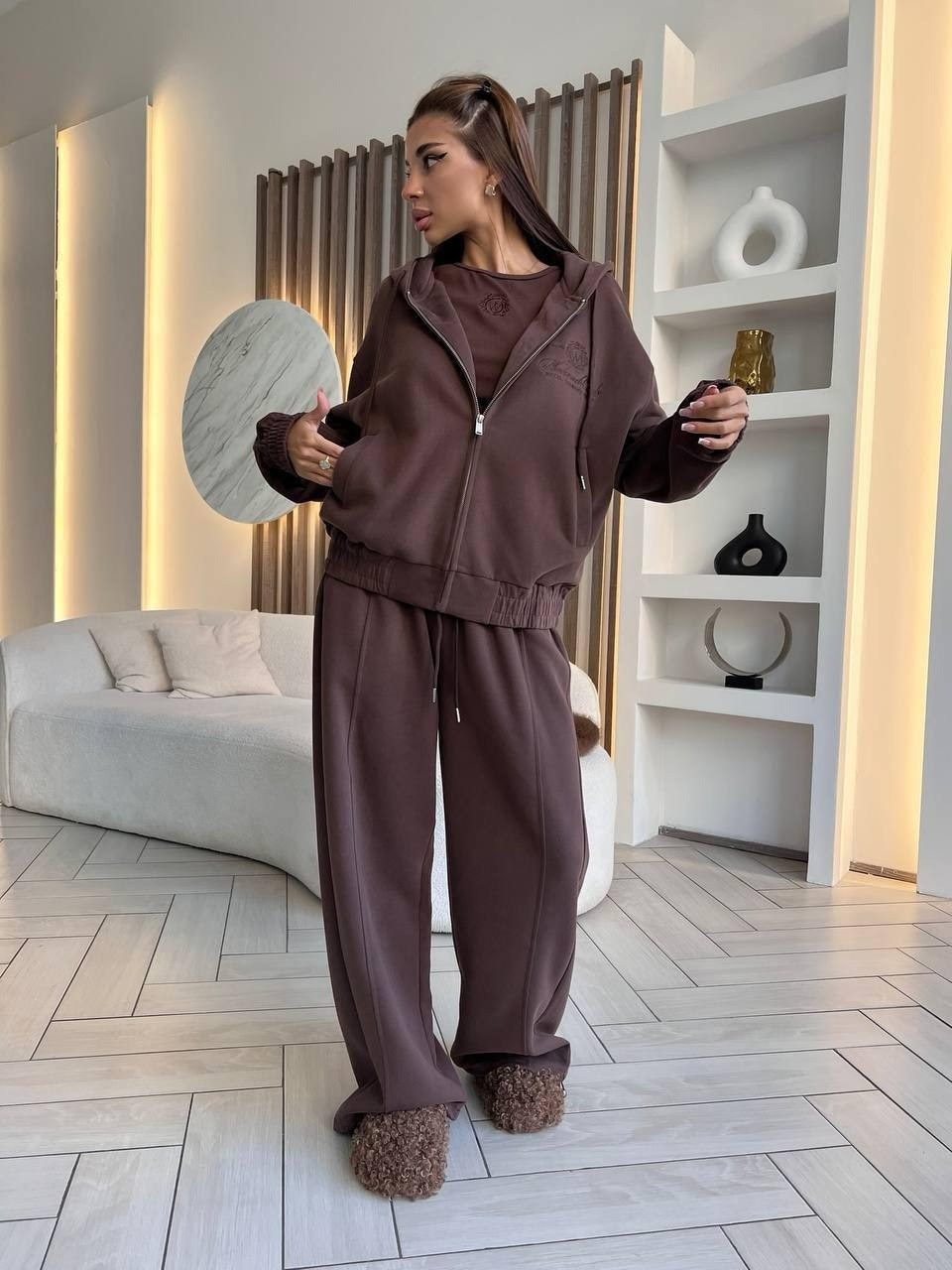 вареный костюм тройка с худи и штанами loewe by gor,спортивный костюм,комплект костюм,женский костюм,вареный костюм тройка с худи и штанами loewe by gor цвет светло-серый