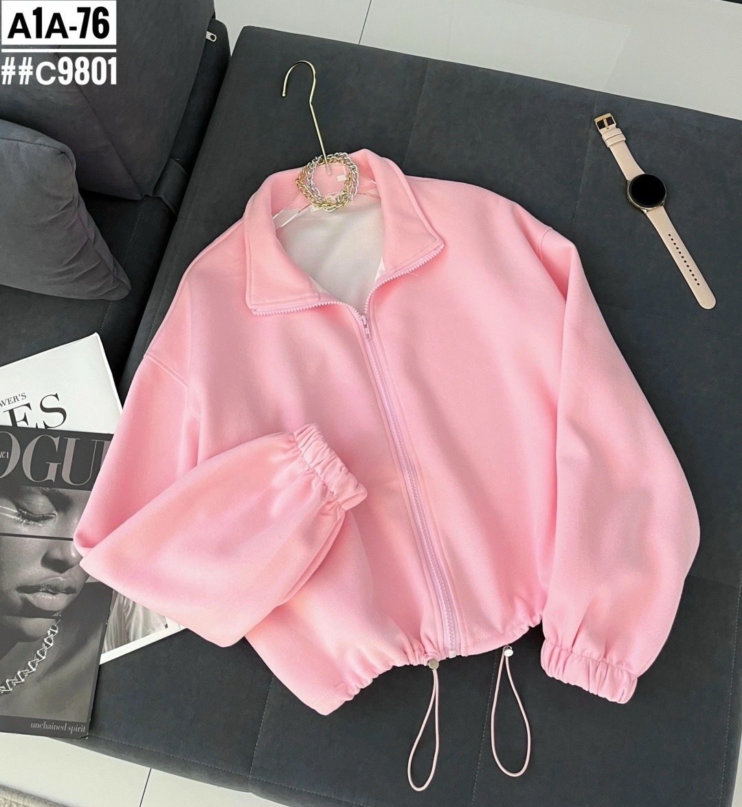 куртка бомбер,женская укороченная куртка,женская куртка бомбер,куртка женская,укороченная куртка