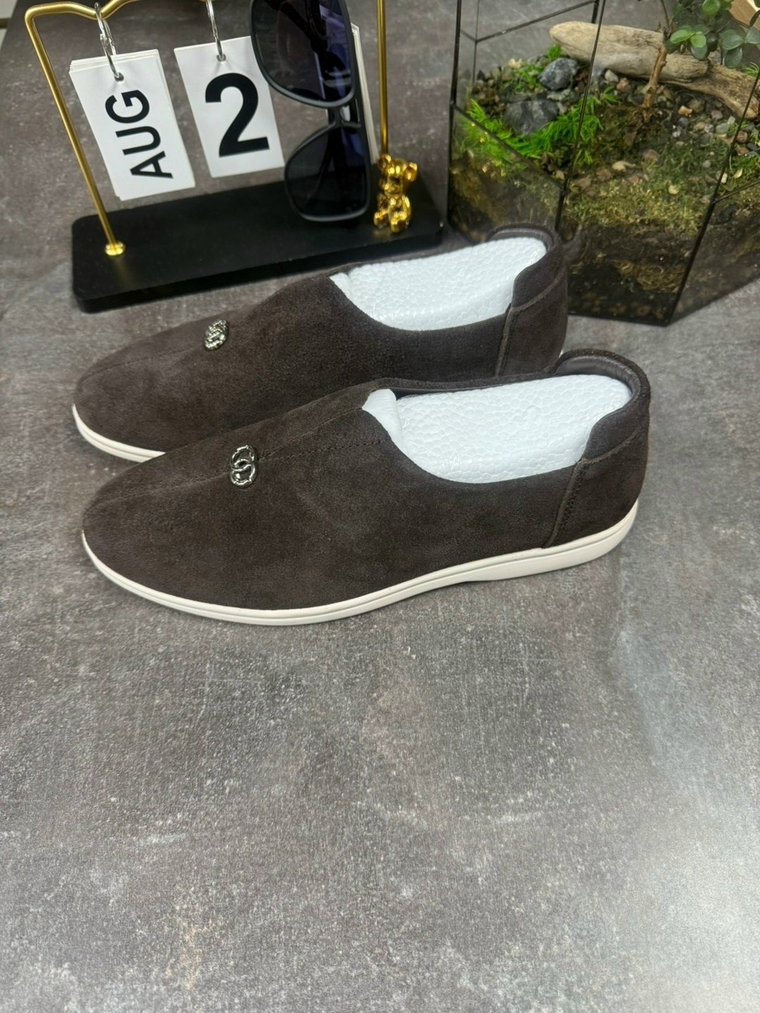 ,лоферы из натуральной замши loro piana,лоферы loro piana,лоферы мужские loro piana,мужские лоферы замшевые