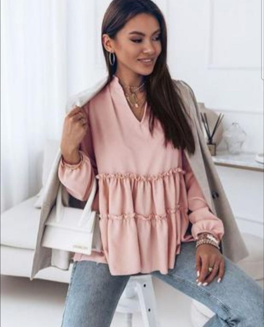 женская блузка,блузка с оборками,стильная блуза,блузка стильная,блузка повседневная