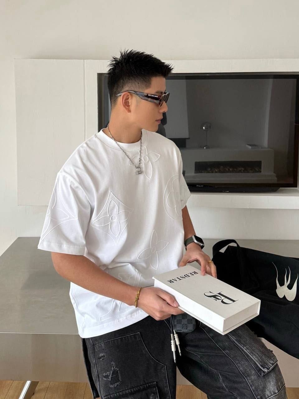 оверсайз футболка,белая оверсайз футболка,джинсы мужские,брюки свободного кроя