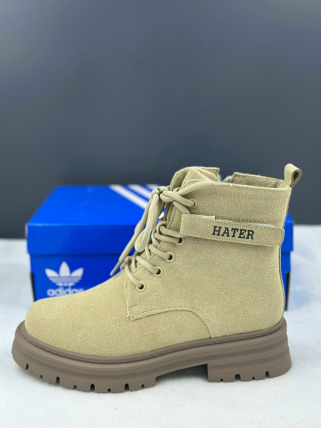 ,зимние ботинки,ботинки miu miu женские,зимняя женская ,ботинки