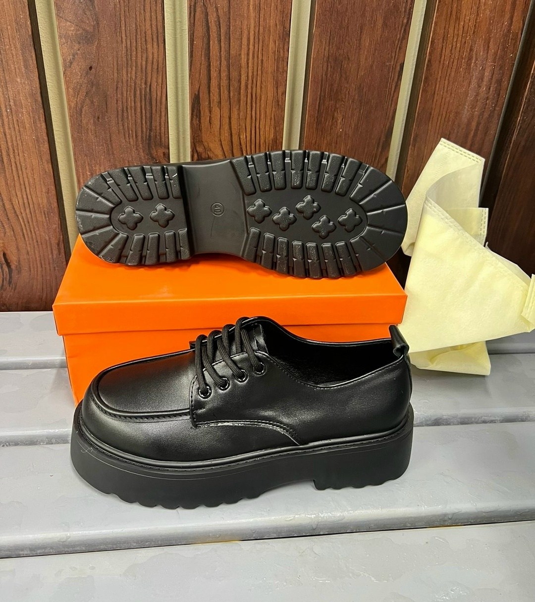 ,женская ,полуботинки женские на тракторной подошве,полуботинки на высокой подошве,полуботинки женские