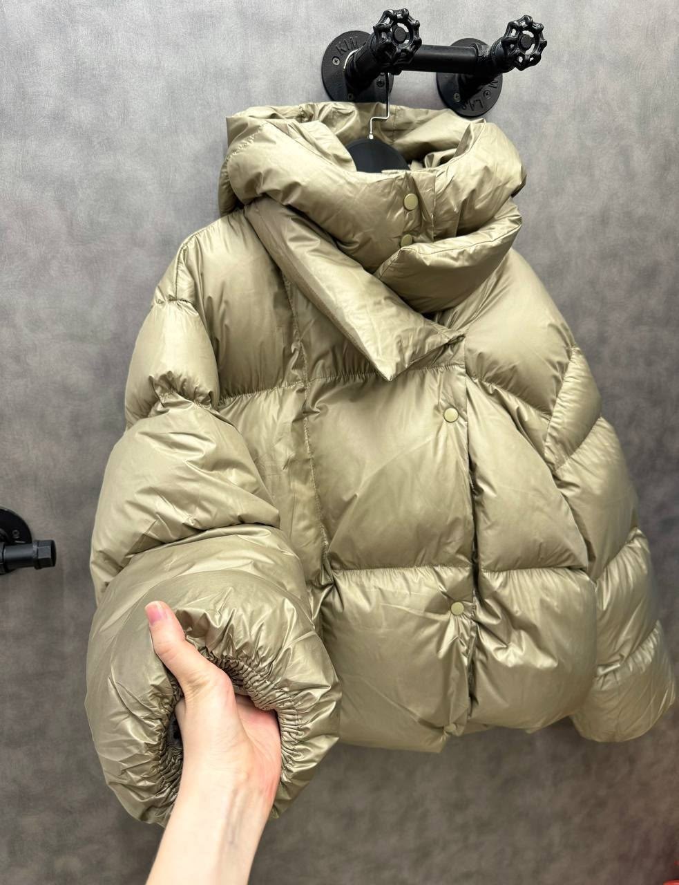 толстая теплая куртка-пуховик,толстая теплая куртка-пуховик bkqu,стильные пуховики,пуховик дутый оверсайз женский,куртка оверсайз