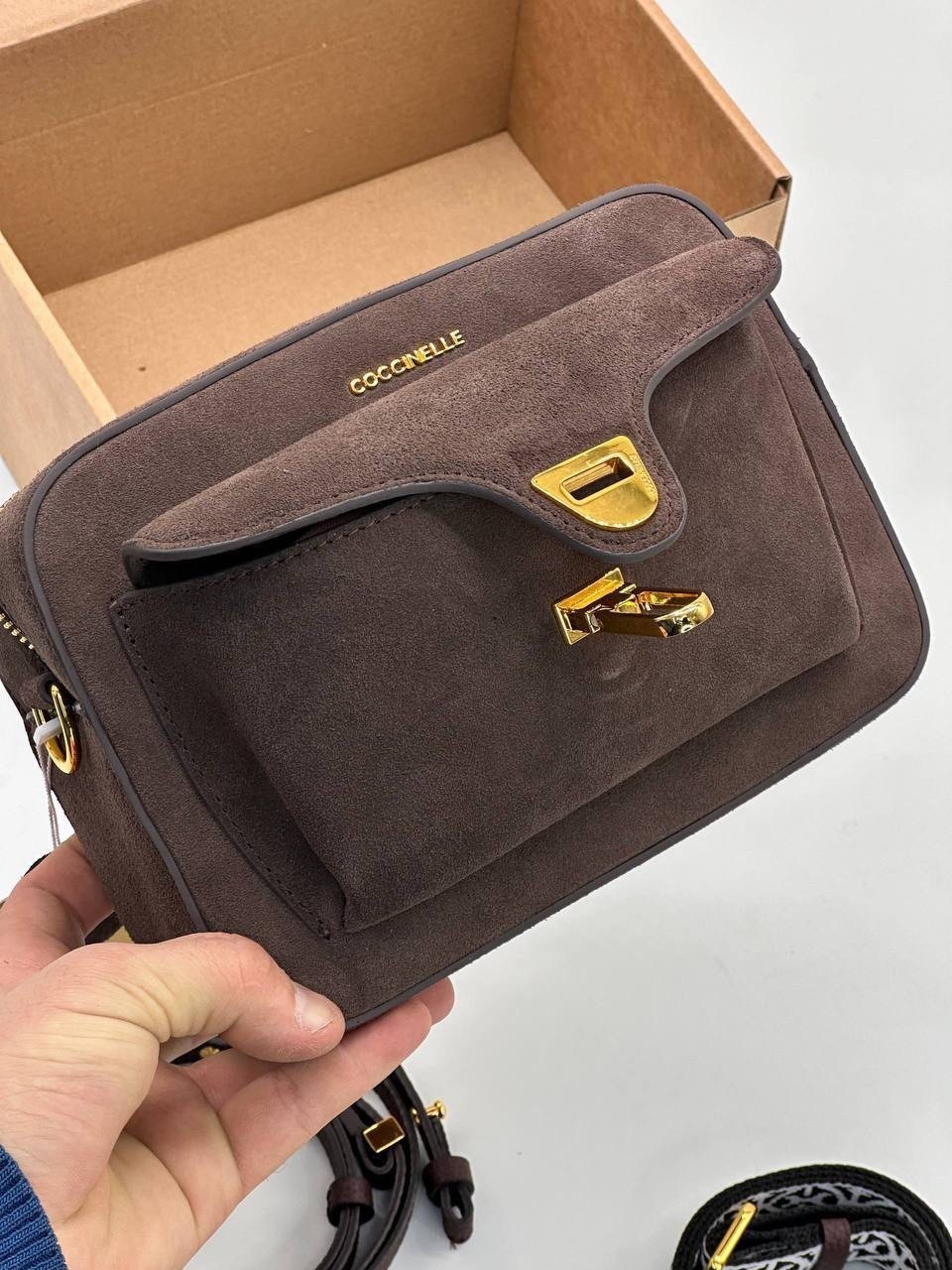 coccinelle сумка,женская сумка coccinelle,сумка женская coccinelle натуральная замша,замшевая сумка,сумка