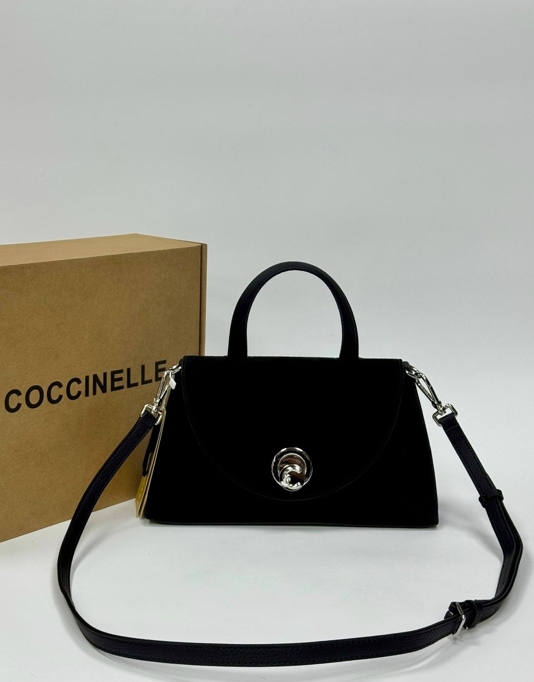 сумка coccinelle,сумка женская coccinelle,сумка liya small coccinelle,сумка coccinelle liya suede,сумка coccinelle натуральная замша
