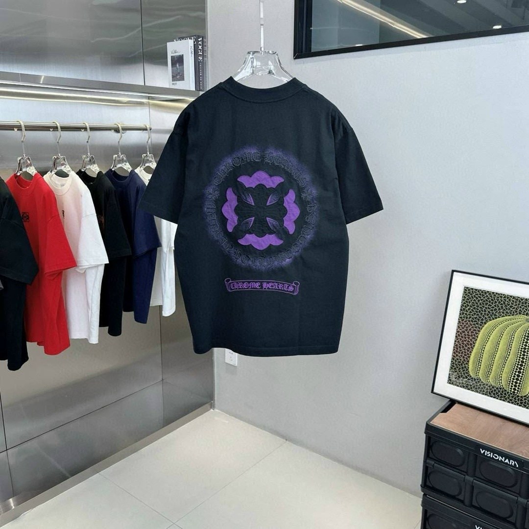 черная оверсайз футболка,оверсайз футболка,стильные мужские футболки,модные мужские футболки,белая оверсайз футболка