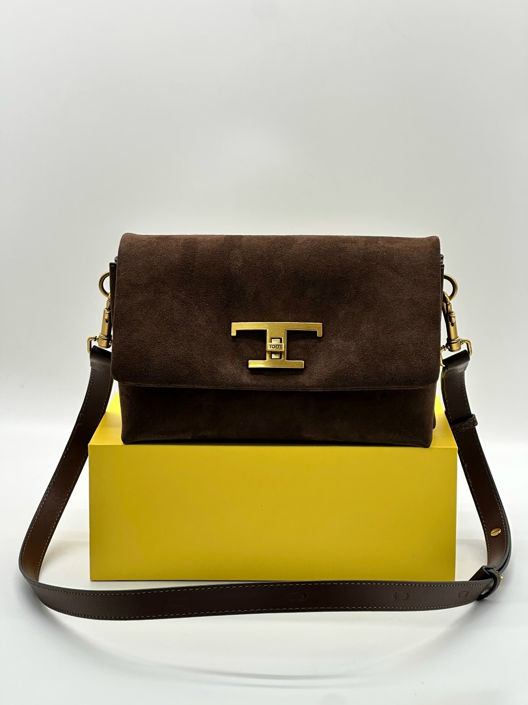 женская сумочка fendi (нат. замша),сумка фенди зеленая замшевая,сумка женская fendi,сумка,hermes сумка