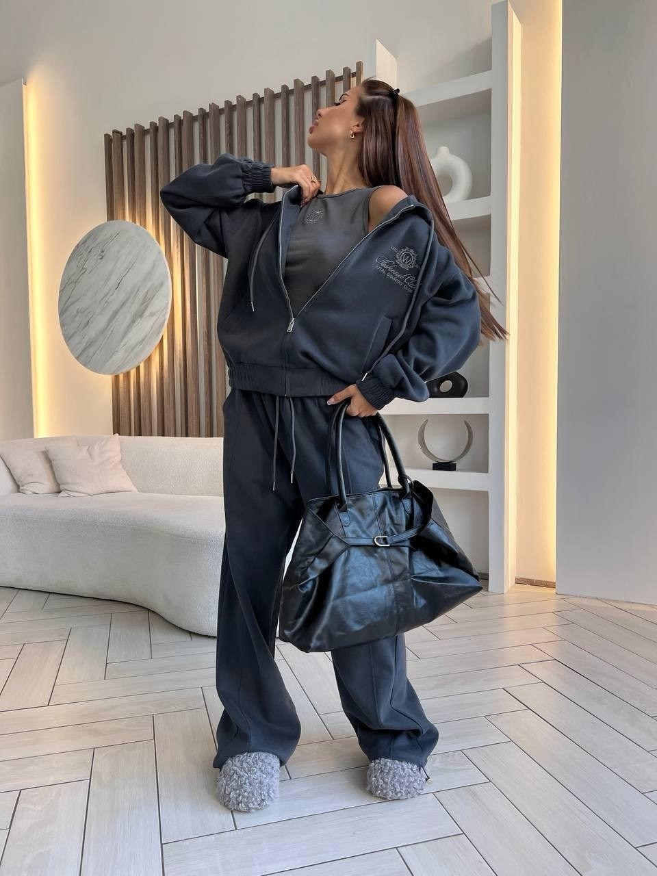 вареный костюм тройка с худи и штанами loewe by gor,спортивный костюм,комплект костюм,женский костюм,вареный костюм тройка с худи и штанами loewe by gor цвет светло-серый