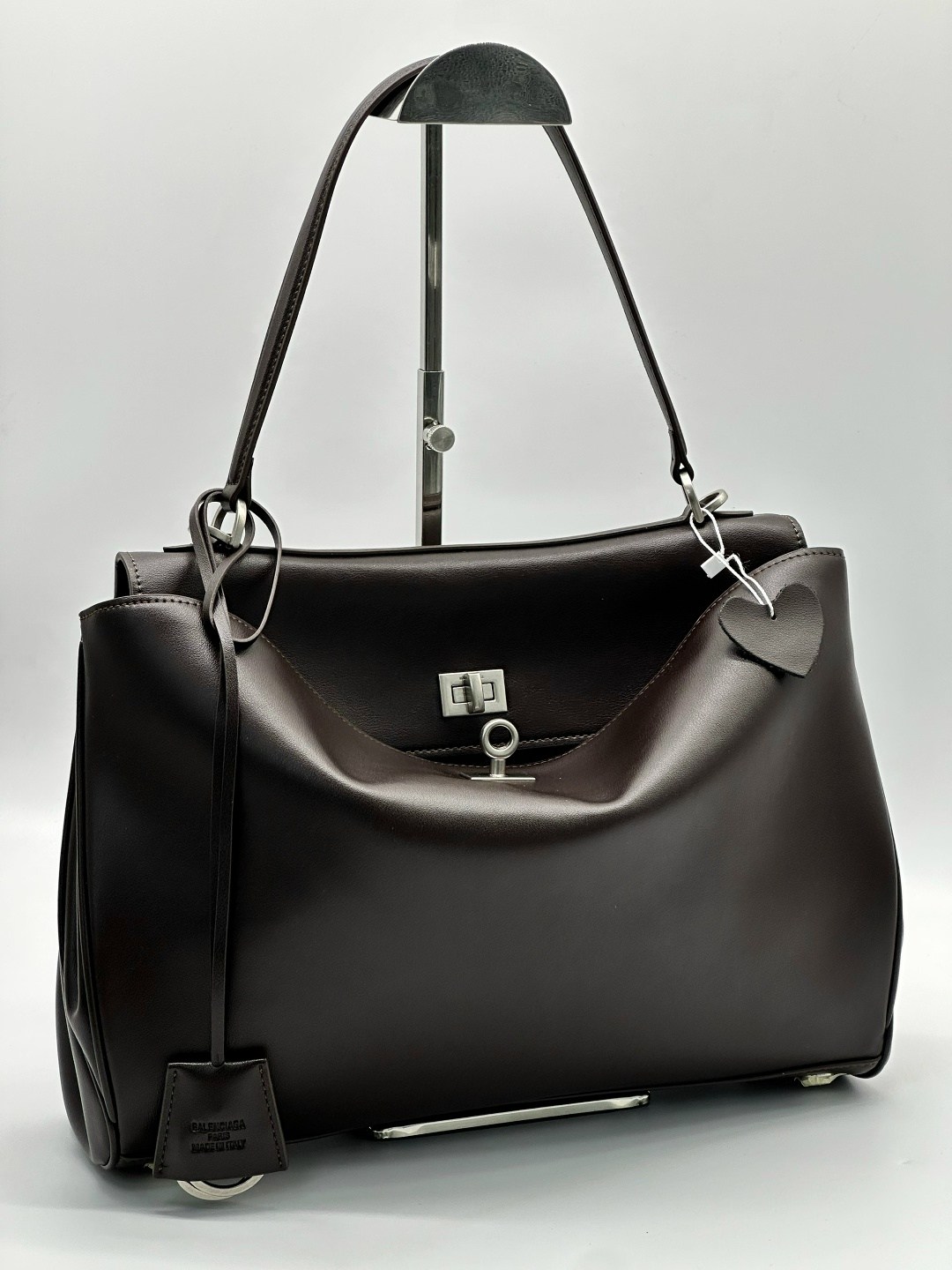 сумка balenciaga натуральная кожа 35-24 см,сумка balenciaga,сумка женская balenciaga,сумка balenciaga rodeo,сумка