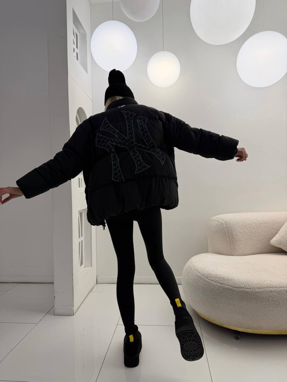 короткий пуховик,куртка оверсайз,короткая куртка,куртка пуховик,женская куртка