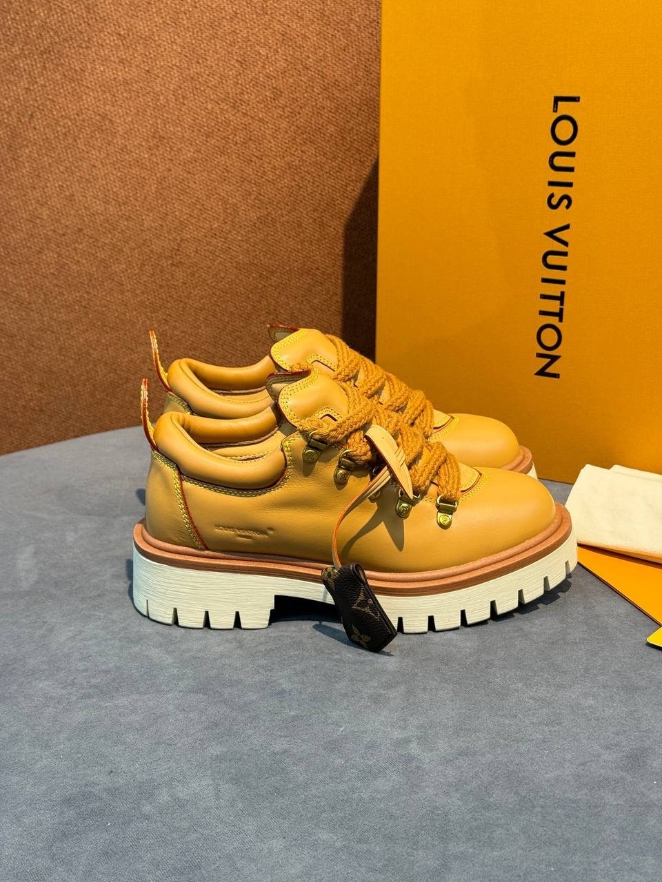 ботинки louis vuitton,,ботинки louis vuitton timberland 6 inch premium boot waterproof,ботинки женские,кроссовки louis vuitton