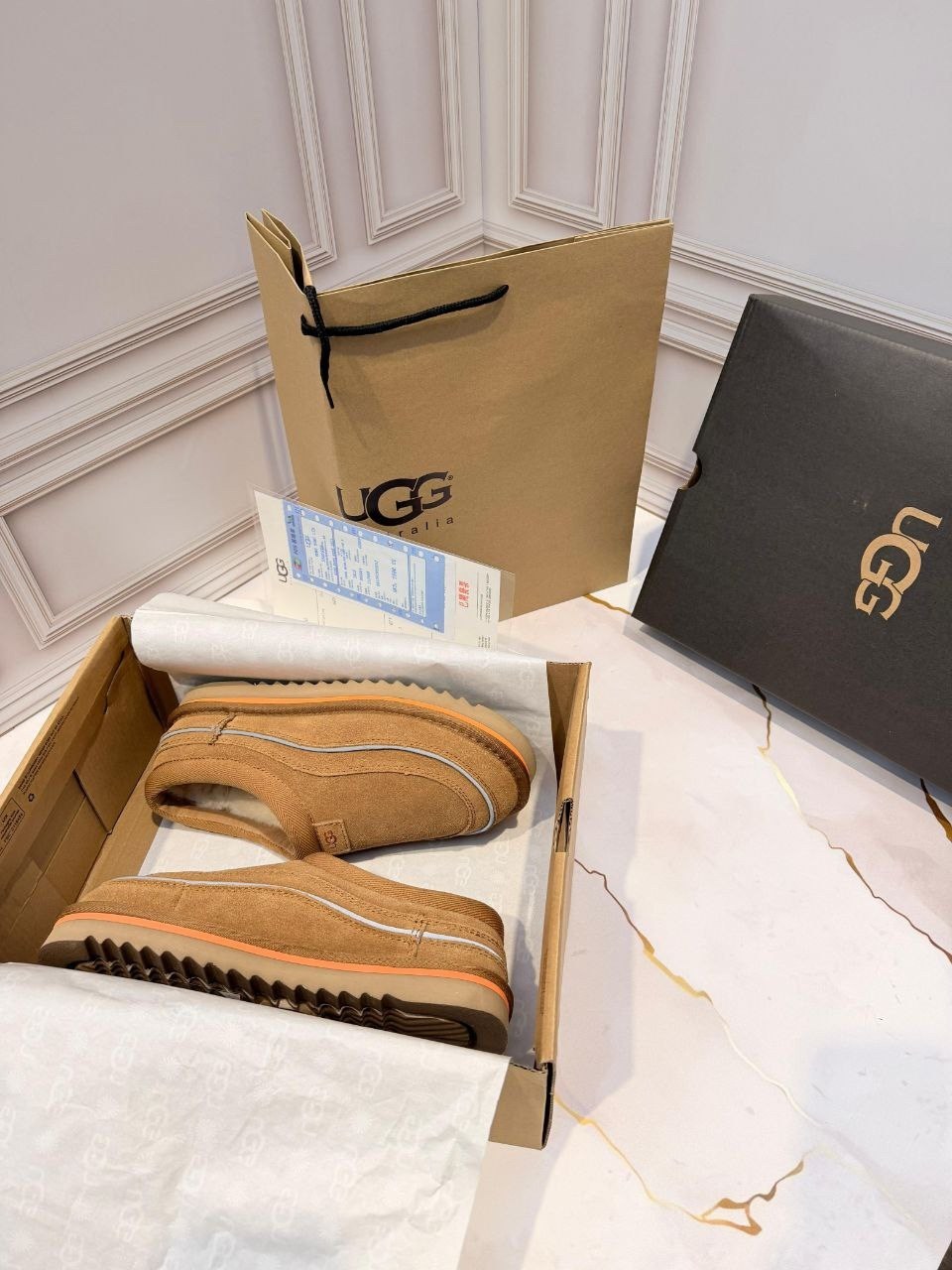 ,женские угги,угги ugg,зимние удобные кроссовки ugg на толстой подошве,угги женские ugg