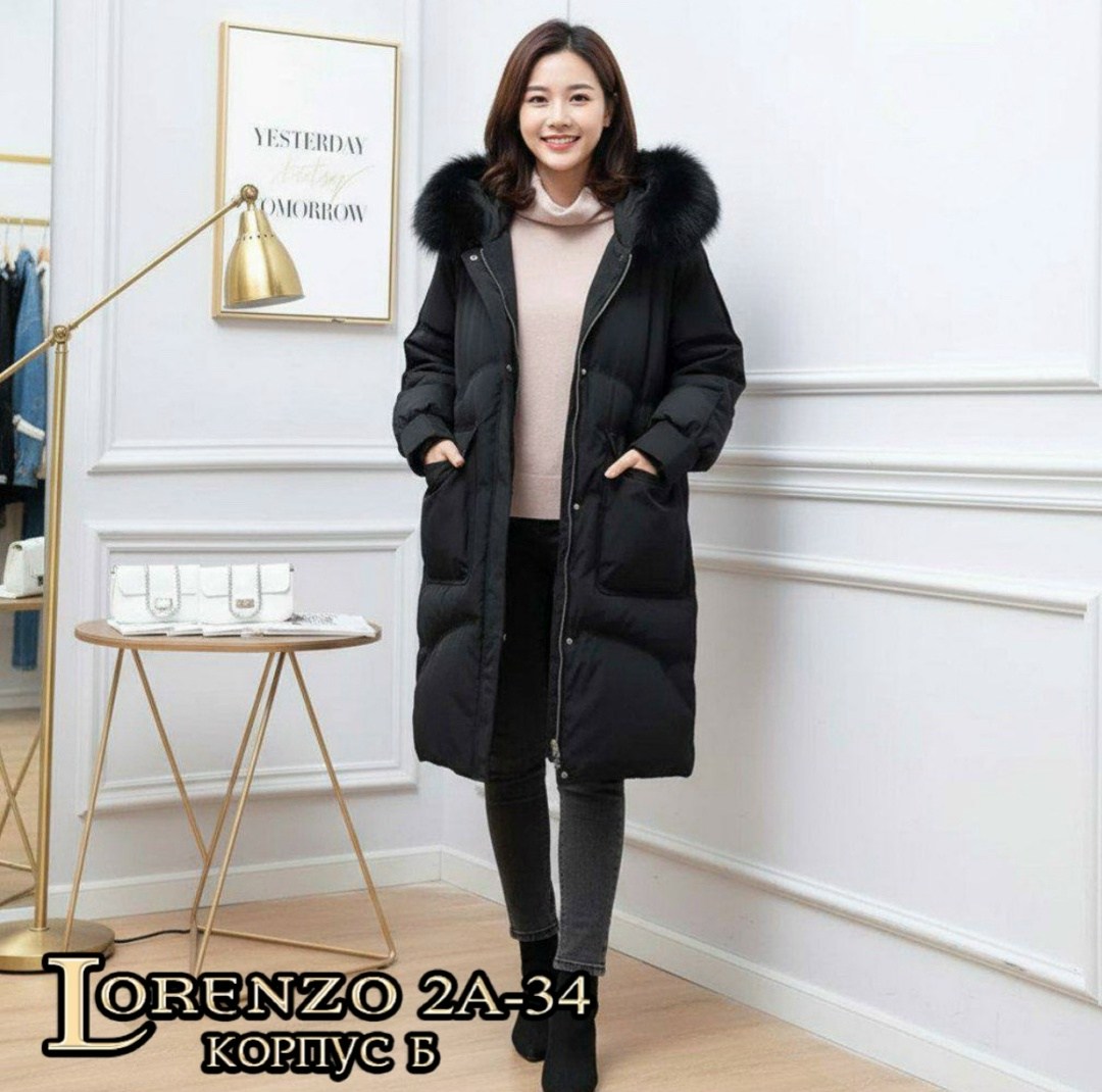 женский пуховик,пуховик зимний женский,белое пуховое пальто с мехом,пуховик женский с мехом,женский пуховик средней длины из натурального белого утиного пуха с меховым воротником