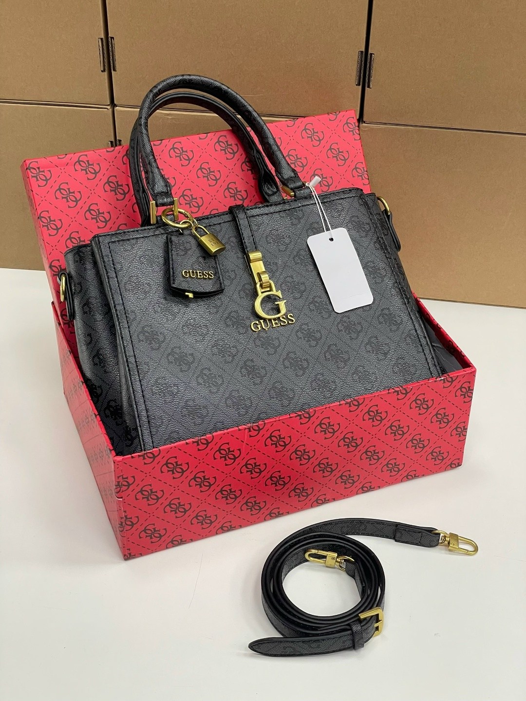 женская сумка guess,сумка женская новая guess серая,сумка guess,сумка,женская сумка