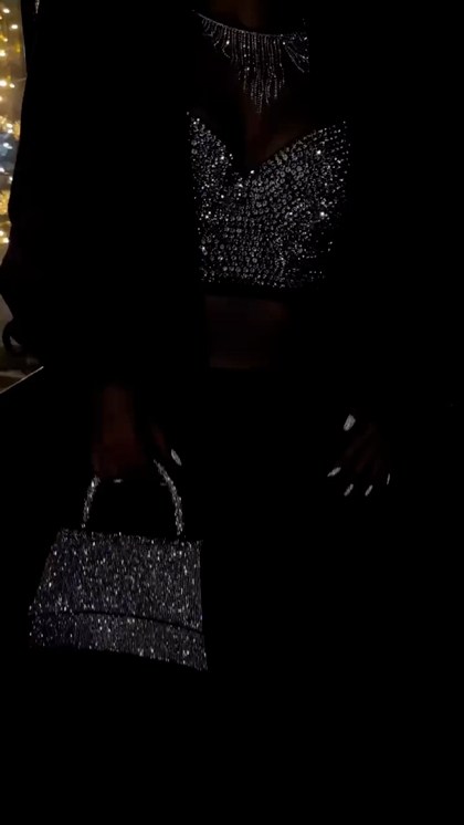 женский укороченный топ с кристаллами металлический блестящий топ без бретелек,женский блестящий топ с кристаллами,блестящий топик,топ из пайеток,топ кольчуга со стразами